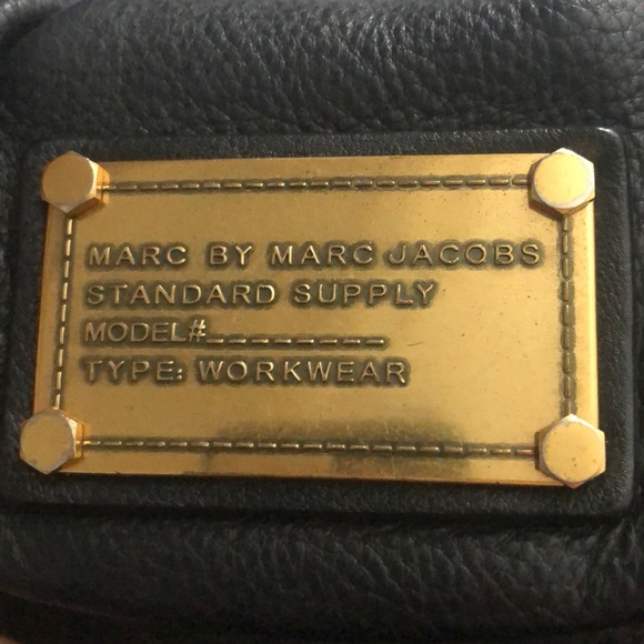 MARC by Marc Jacobs Classic Q - Karlie Crossbody - Picture 2 of 7